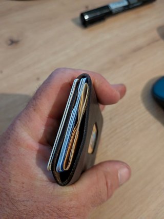 Cartera artesanal de piel para tarjetas