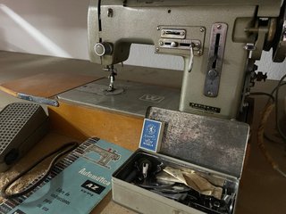 Máquina de coser Wertheim Automática AZ