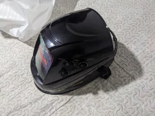 Casco  soldadura automático negro nuevo en su caja