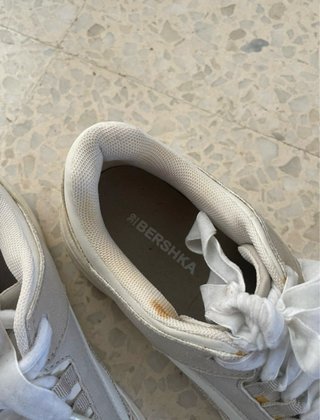 Zapatillas plataforma Bershka beige/blanco T39