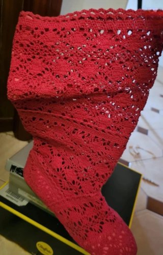 Botas de ganchillo en color fucsia