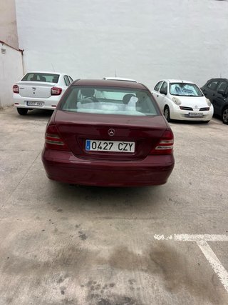 Mercedes-Benz Clase C 2004