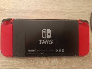 Nintendo Switch Roja + Dragon Ball Xenoverse 2