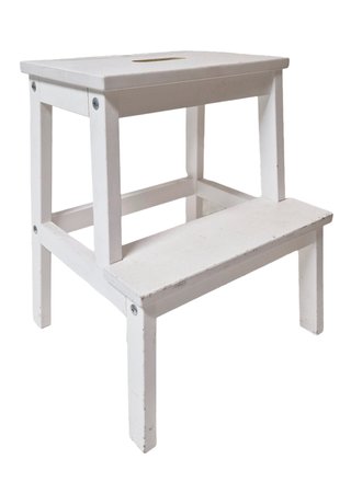 Escalera blanca de madera
