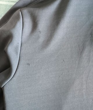 Chaqueta deportiva con capucha