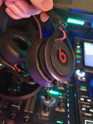 Beats Mixr David Guetta Negro