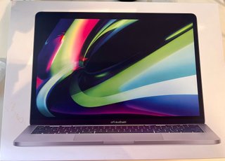 MacBook Pro M1 13 8GB RAM / 512GB SSD