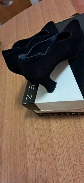 Zapatos Pura López ante negros Talla 37.