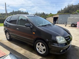 Nissan Almera Tino 2.2