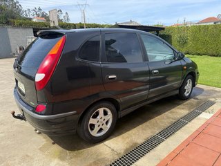 Nissan Almera Tino 2.2