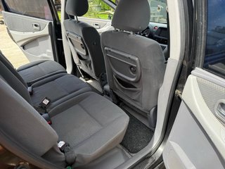 Nissan Almera Tino 2.2