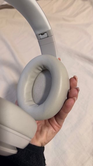 Beats Studio Pro Beige