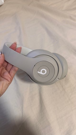 Beats Studio Pro Beige