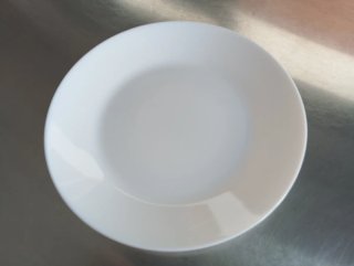 Diferentes vajillas para restaurante o bar