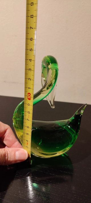 Figura cisne de cristal verde