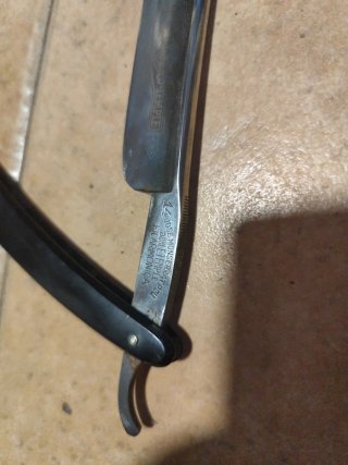 Navaja de afeitar antigua