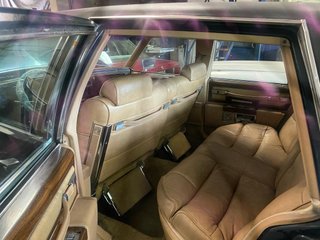 Cadillac fletwood 1977