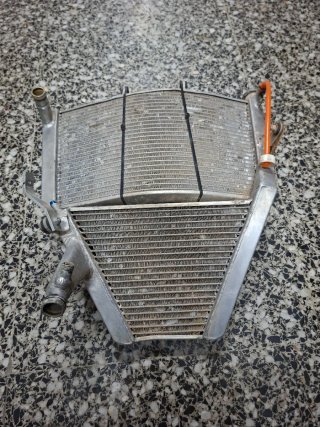 Radiador CBR 600