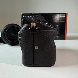 Sony Alpha A7 III 9mil disparos + objetivo kit