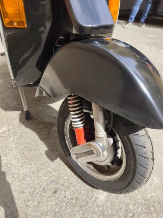 Vespa 125 FL Negra Marrón