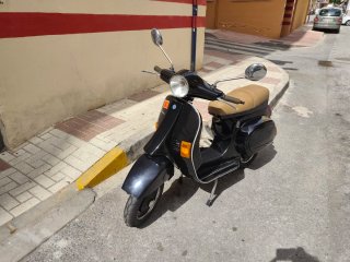 Vespa 125 FL Negra Marrón
