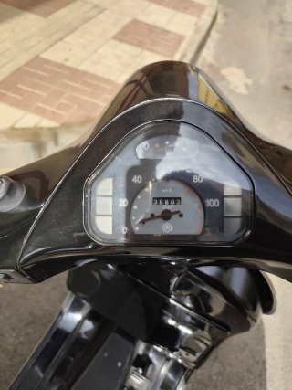 Vespa 125 FL Negra Marrón