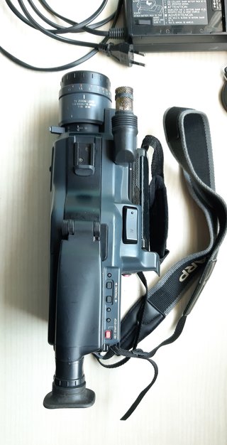 Videocámara Sharp VHS-C años 90 LEER