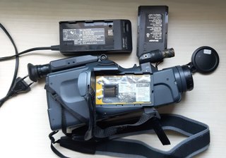 Videocámara Sharp VHS-C años 90 LEER