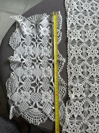 Set 2 centrini uncinetto bianco