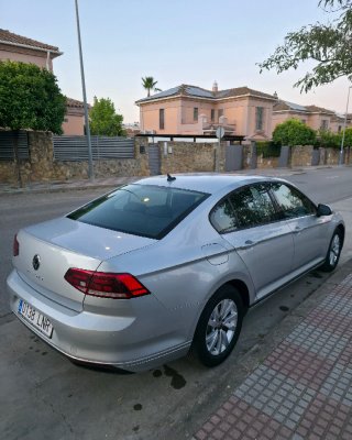 Volkswagen Passat 2021