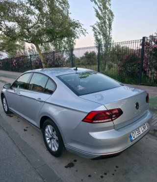 Volkswagen Passat 2021