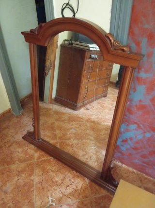 Espejo antiguo de madera