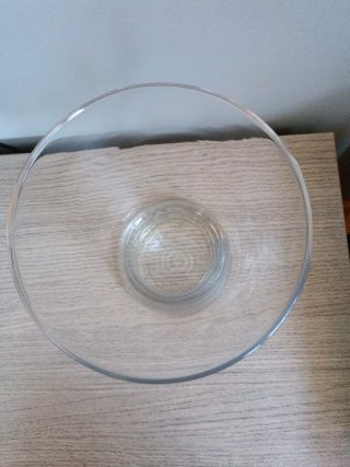 Jarrón de cristal transparente