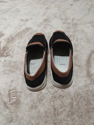 Zapatos casuales hombre negros y marrones