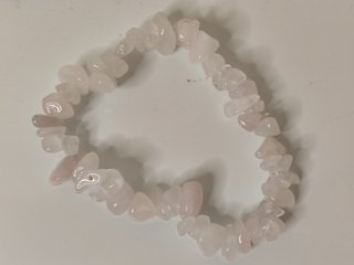 Pulsera con fragmentos de Amatista o Cuarzo Rosa