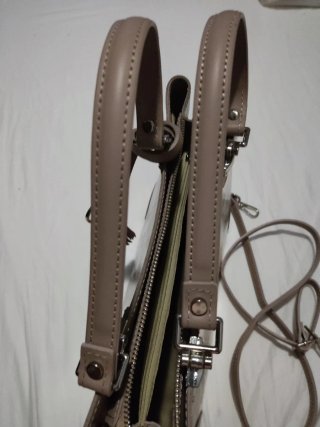 Elegante bolso de cuero