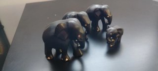 Figuras de elefantes de madera (Set de 4)