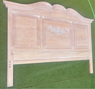 Cabecero de madera beige