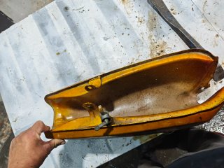 Derbi Antorcha Dorado depósito sin abolladuras