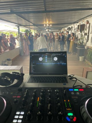 Comuniones , bodas ,DJ EVENTOS PRIVADOS