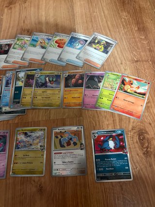 Cartas Pokémon Héroes Ascendentes