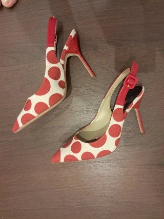 Zapatos tacón lunares CH