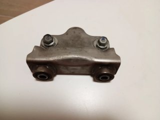 Soporte escape fz6