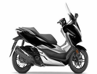 Honda tapa motor forza 300 . 22460