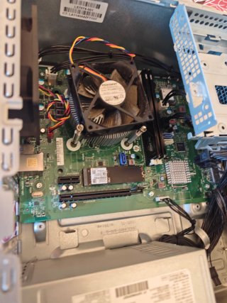 PC Gaming HP Ryzen 7 5700G RTX 2060 16GB RAM