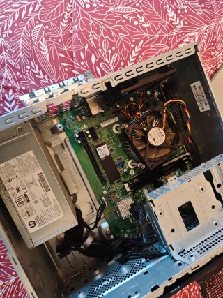 PC Gaming HP Ryzen 7 5700G RTX 2060 16GB RAM