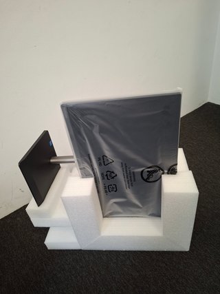 Lenovo ThinkCentre neo 30a 24 Gen 3