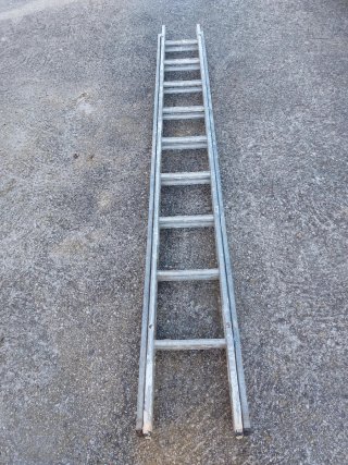 Escalera de aluminio doble