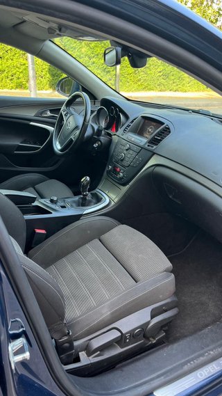 Opel Insignia 2011 CON PEGATINA AMBIENTAL OCASION