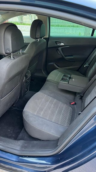 Opel Insignia 2011 CON PEGATINA AMBIENTAL OCASION